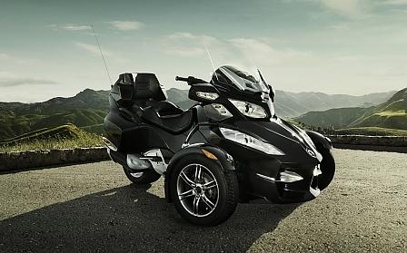 BRP: Can Am Spyder Roadster RT