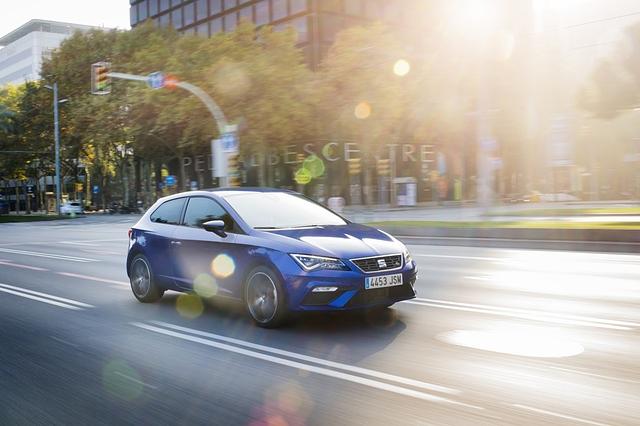 Das Facelift geben vor allem die neuen LED-Blinker zu erkennen, dazu gibt es wie üblich überarbeitete Schürzen vorne und hinten