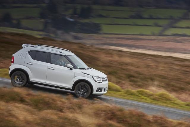Eines der zahlreichen neuen SUV 2017 ist der Suzuki Ignis, mit 3,70 Metern Kürze das erste der Gattung „Micro-SUV“