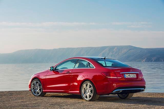 Die solide Basis macht auch aus Coupé und Cabrio empfehlenswerte Langstreckenläufer, sie schneiden bei der Hauptuntersuchung deutlich besser ab als der Durchschnitt ihrer Altersgenossen