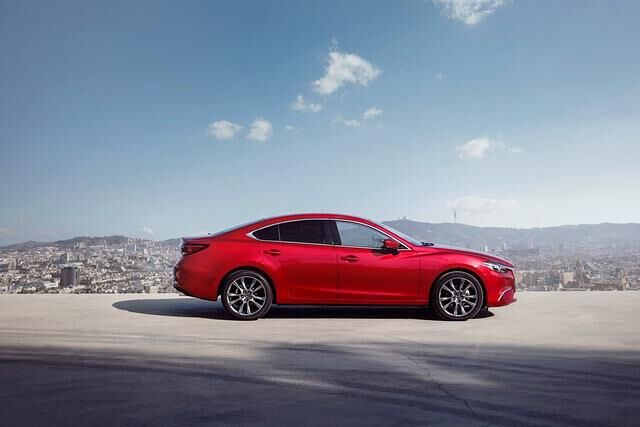Langer Lulatsch: Der Mazda6 erstreckt sich auf fast 4,90 Meter 
