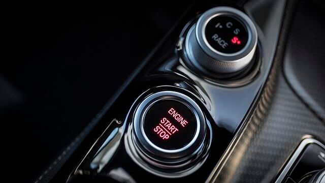 Auf Wunsch schaltet der AMG in den Race-Modus