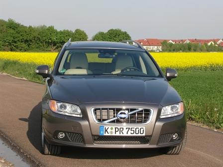 Volvo V70 D5
