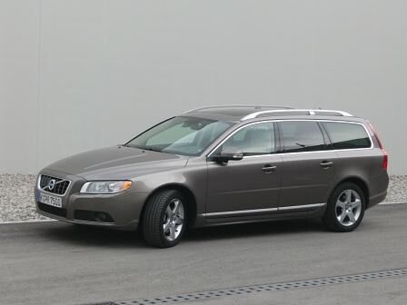 Volvo V70 D5