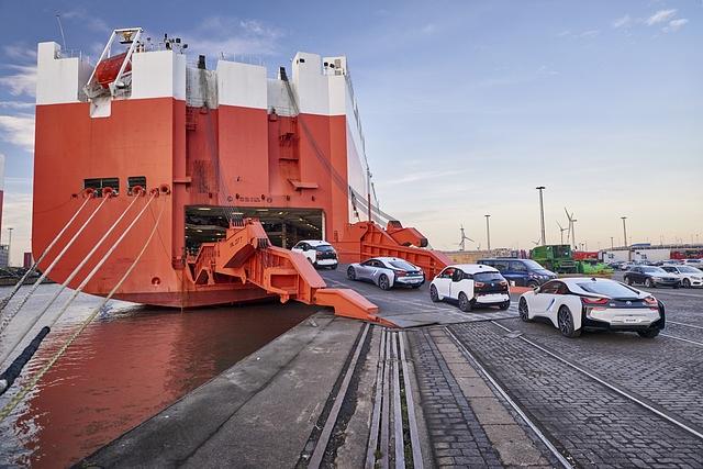 Bislang konnte BMW weltweit 60.000 i3 und 10.000 i8 absetzen. Außerdem wurden gut 30.000 Plug-in-Hybride verkauft