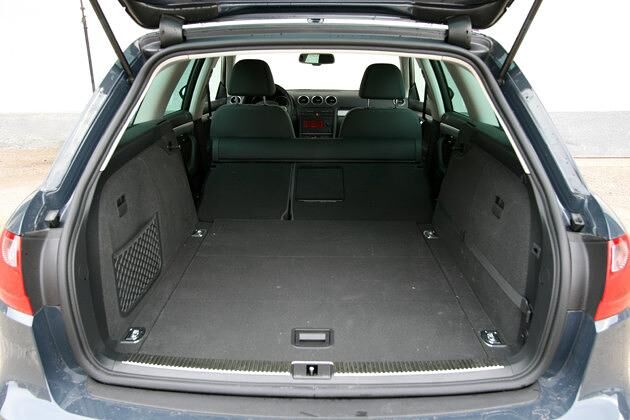 Maximal schafft der Exeo ST 1.354 Liter - ein Octavia Combi lädt über 1.600 Liter ein