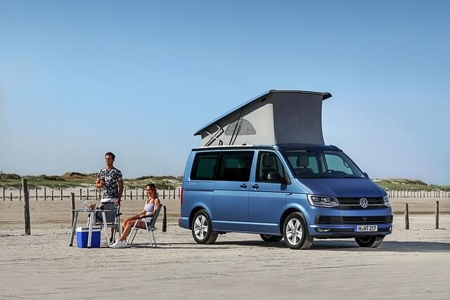 Campingbus vs. Kastenwagen - Komfortabler Kompakter oder preisgünstiger Platz?