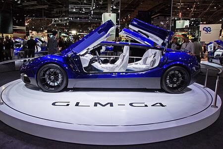 Elektrosportler GLM G4  - Vier Flügeltüren, zwei Motoren