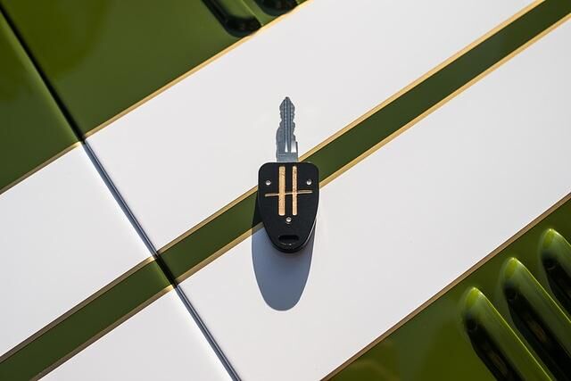 Auch auf dem Zündschlüssel darf das Harrods-H stehen