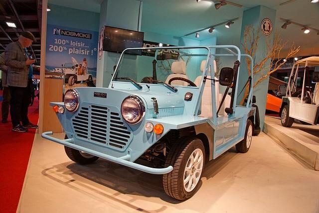 Der größte Unterschied zum glubschäugigen Original ist unter der Haube versteckt. Der Neuling verfügt über einen 10-kW-Elektromotor
