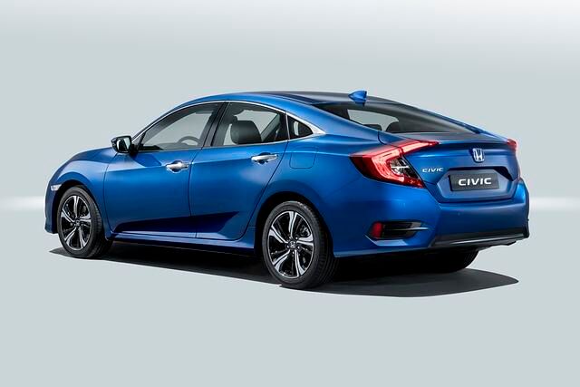 4,63 Meter lang ist die Limousine des Honda Civic. Damit bietet das Kompaktklassemodell eigentlich schon Mittelklasseformat