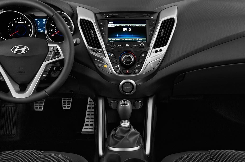 Hyundai Veloster (Baujahr 2011) Style 4 Türen Mittelkonsole