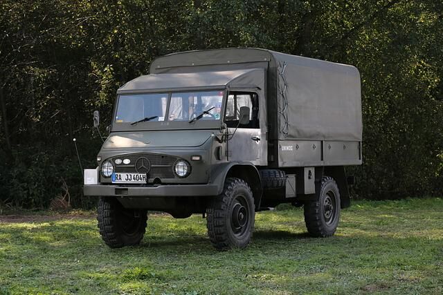 Auch die Bundeswehr hat viele Unimogs in ihren Fuhrpark aufgenommen