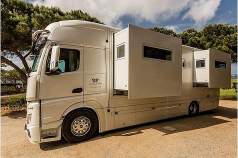 Der Magellano Edition 1 ist 10,6 Meter lang,...