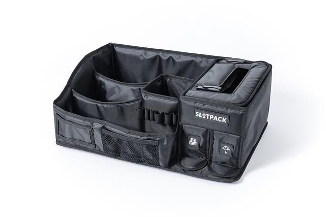 Im Rahmen eine Kickstarter-Kampagne wird der Slotpack für 89 Euro angeboten, später soll die Tasche 149 Euro kosten