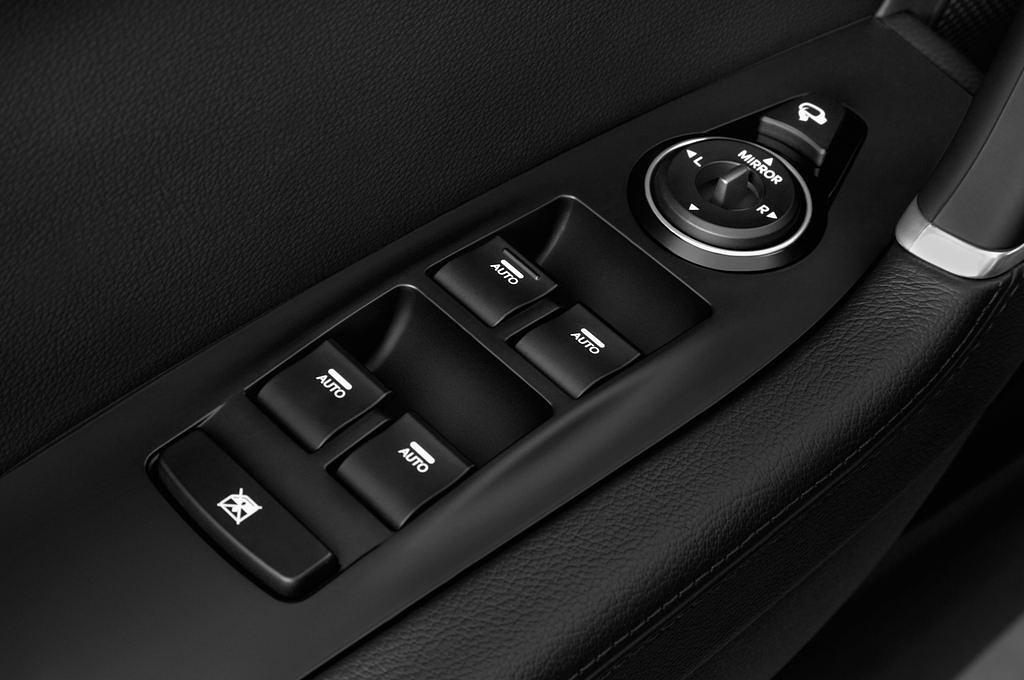 Hyundai I40 (Baujahr 2015) Premium 5 Türen Bedienungselemente Tür