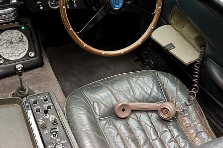 Aston Martin DB5 James Bond (Bild: Shooterz.biz /  Courtesy of RM Auctions)