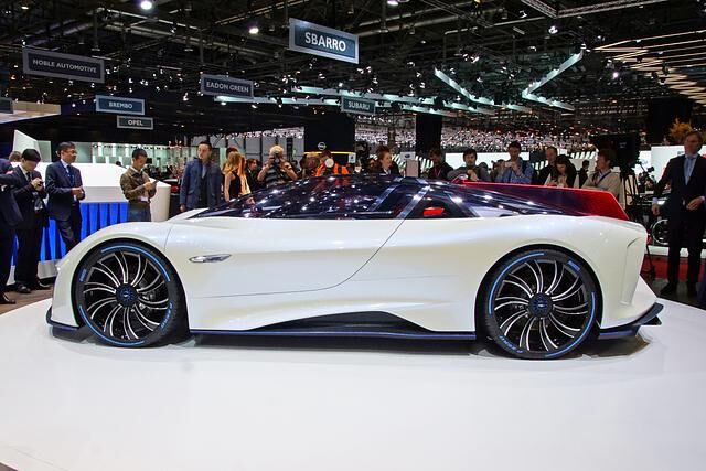 768 kW/1.044 PS soll der Elektrorenner leisten und bis zu 350 km/h schnell werden