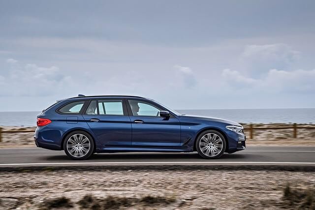 BMW zeigt in Genf die fünfte Generation des 5er Touring