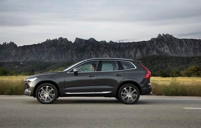Auf rund 4,70 Meter ist der XC60 in der Länge gewachsen. Unterm Blech steckt viel XC90-Technik