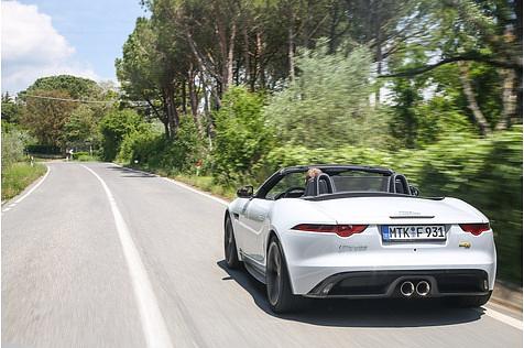 Jaguar F Type 400 Sport Cabrio AWD - unverändert das Heck