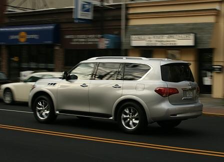Infiniti QX 56 4WD