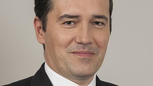 3 Fragen an: Tom Fux – Geschäftsführer und Präsident Toyota Deutschland GmbH - „Die Hybridtechnik ist endgültig aus der Nische getreten“