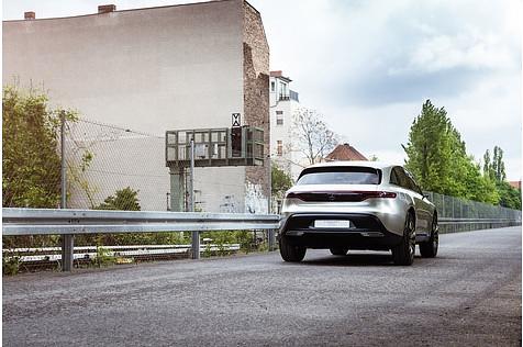 Mercedes Concept EQ