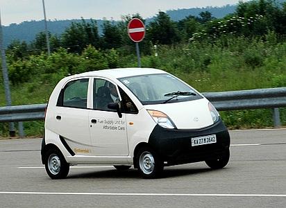 Tata Nano - Mofa mit Dach