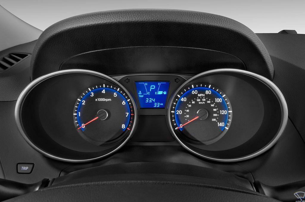 Hyundai iX35 (Baujahr 2010) Premium 5 Türen Tacho und Fahrerinstrumente