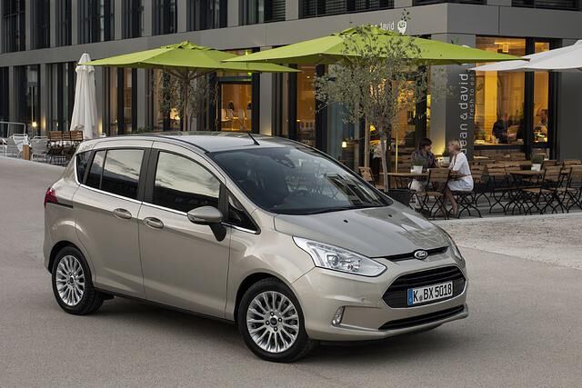 Besonderheit des B-Max sind die Schiebetüren im Fond