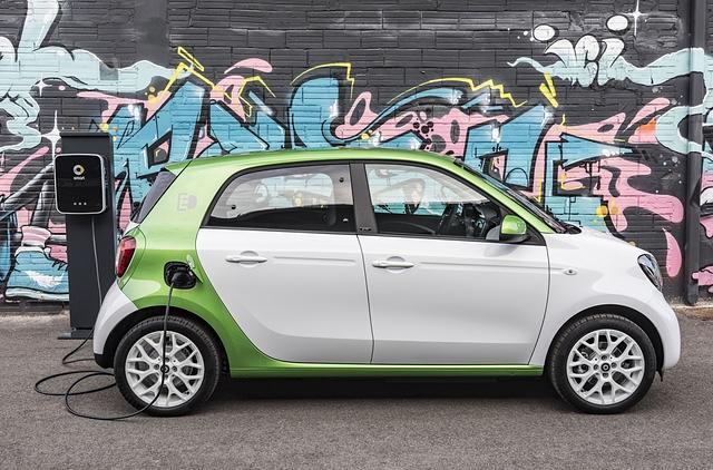 Am Schnelllader sind die Batterien in rund 45 Minuten wieder zu 80 Prozent aufgeladen