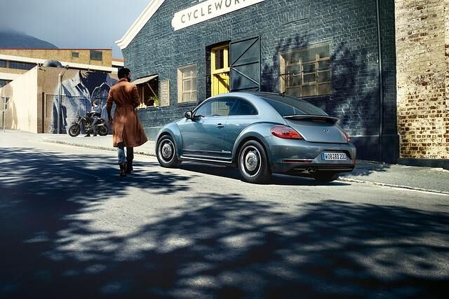 Mindestens 23.600 Euro muss man für den modischen Beetle ausgeben, dann als Coupé