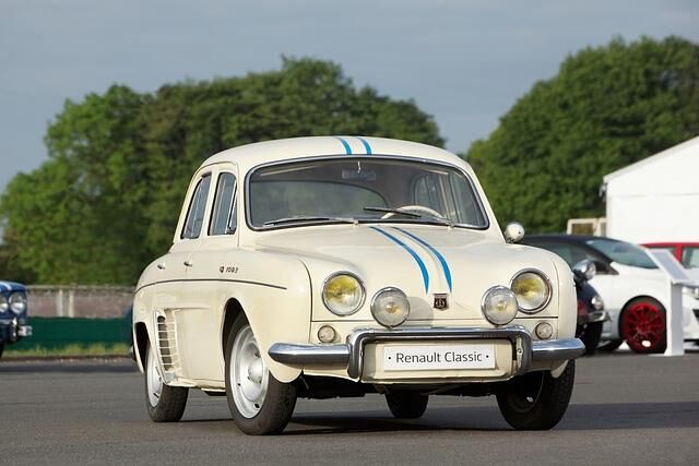 Renault Dauphine