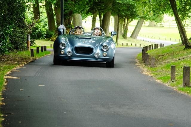3,8 Sekunden von 0 auf 100 km/h, 250 km/h schnell - der Bristol Bullet macht seinem Namen alle Ehre