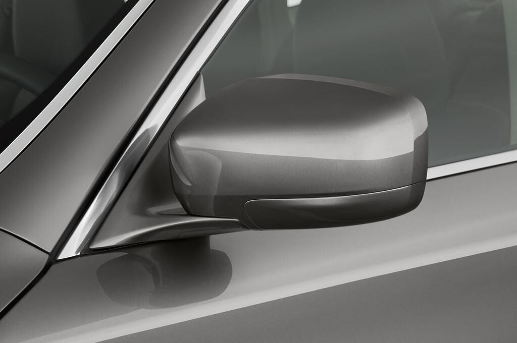 Infiniti M35H (Baujahr 2012) GT 4 Türen Außenspiegel