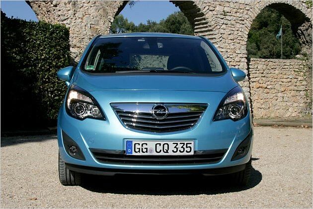 Mit 1,62 ist der Minivan deutlich höher als ein Kleinwagen