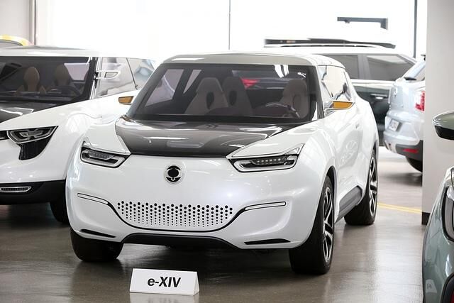 Die Studie E-XIV basiert auf dem Tivoli