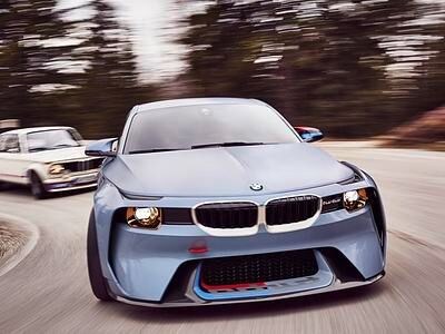 BMW 2002 Hommage - Feuerwerk im Rückspiegel