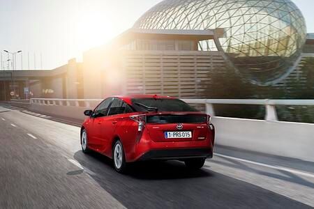 Toyota-Nachlass auf Hybride - Mit 3.000 Euro gegen die E-Autoprämie