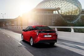Toyota-Nachlass auf Hybride - Mit 3.000 Euro gegen die E-Autoprämie