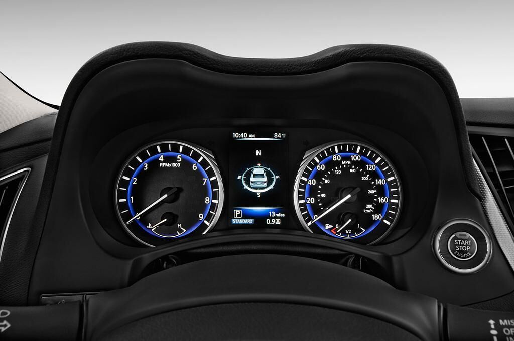 Infiniti Q50 (Baujahr 2014) Pack 1 4 Türen Tacho und Fahrerinstrumente