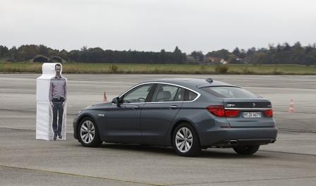 BMW Fußgängererkennung mit Notbremsung