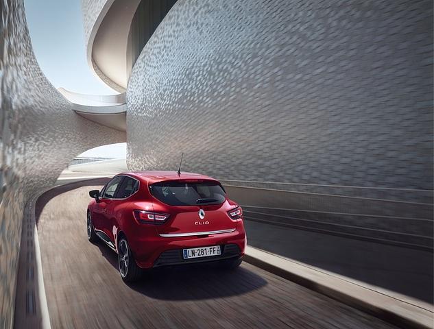 Die Heckansicht des Renault Clio wurde in einigen Details überarbeitet