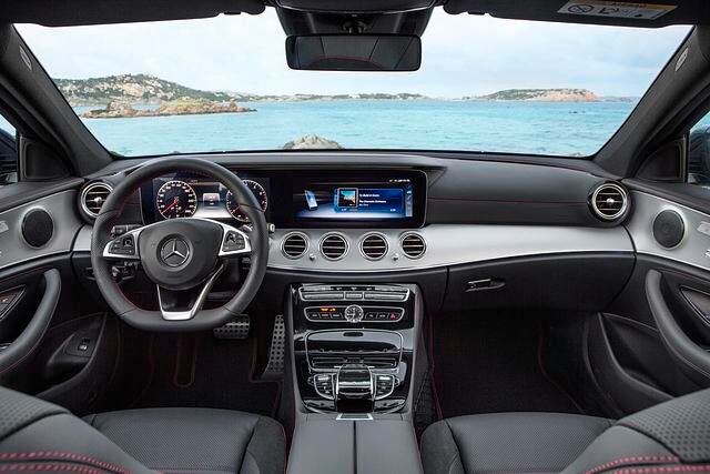 Auch im Innenraum hat Mercedes-AMG etwas Hand angelegt