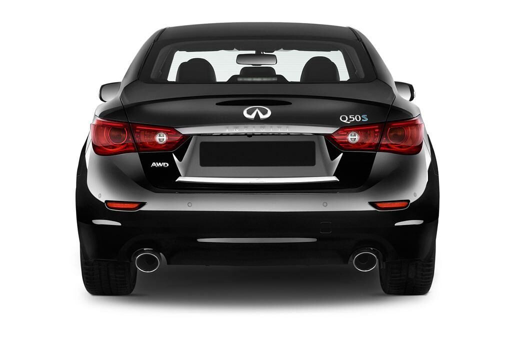 Infiniti Q50 (Baujahr 2015) Sport Hybrid 4 Türen Heckansicht