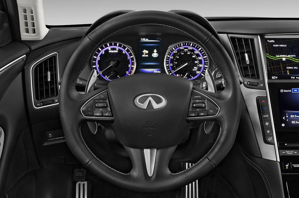 Infiniti Q50 (Baujahr 2015) Sport 4 Türen Lenkrad