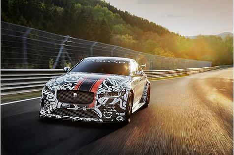 Jaguar XE Project 8 - mit 441 kW / 600 PS