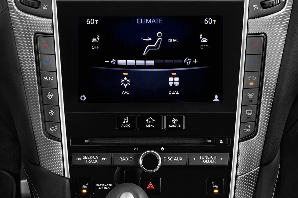 Infiniti Q50 (Baujahr 2015) Sport 4 Türen Temperatur und Klimaanlage