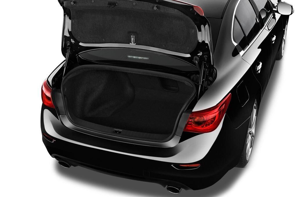 Infiniti Q50 (Baujahr 2015) Sport 4 Türen Kofferraum